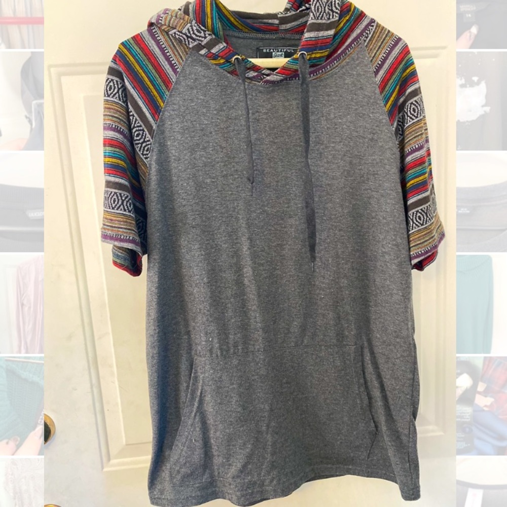 Large hooded pull over bohemian colors